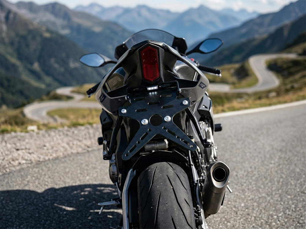 RAM ZA TABLICU MOTORA BLACK AB70372